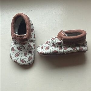 Freshly Picked Brown and White Football Print Baby Shoes Size 3 NEVER WORN